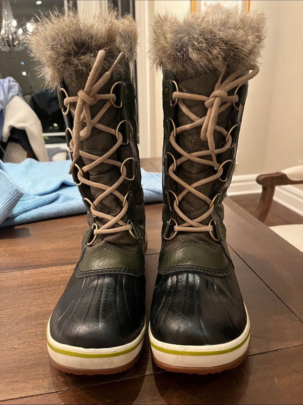 Sorel Tofino II Women’s 8.5 Waterproof Winter Snow Boots Olive Black Faux Fur